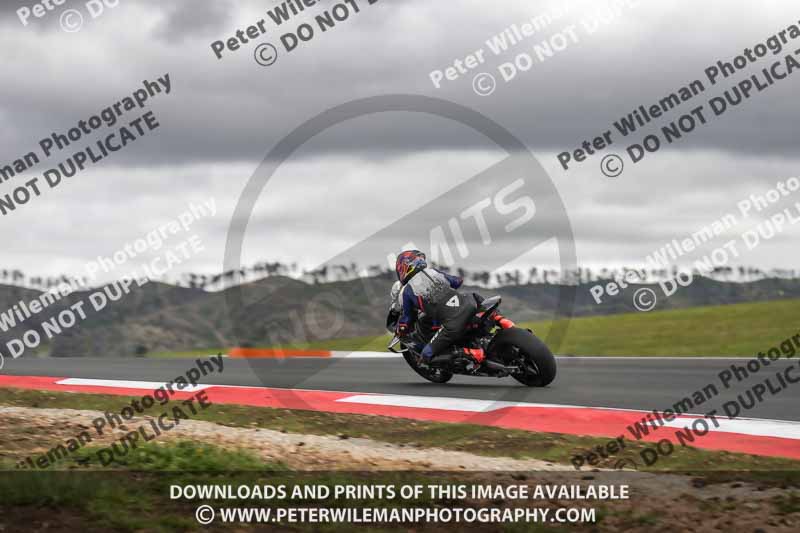 cadwell no limits trackday;cadwell park;cadwell park photographs;cadwell trackday photographs;enduro digital images;event digital images;eventdigitalimages;navarra;no limits trackdays;peter wileman photography;racing digital images;trackday digital images;trackday photos